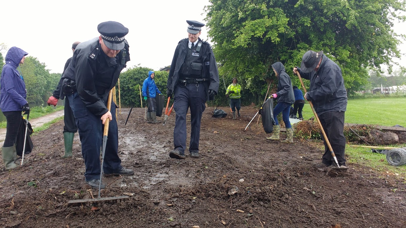 Community Hedge Planting Event