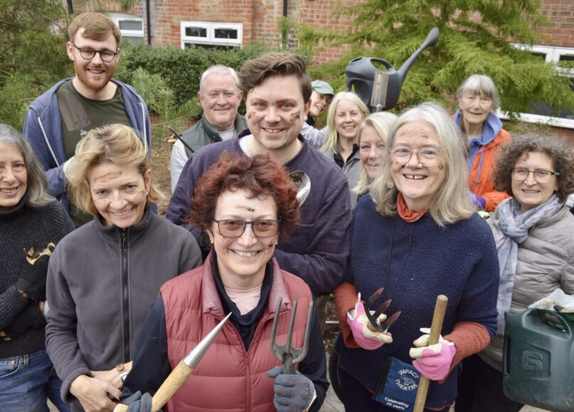 Hanwell Guerrilla Gardeners – Making Hanwell Green Again!-Your Voice, Your Town